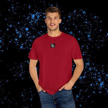 DG - T-shirt: Relaxed fit with a drop of red