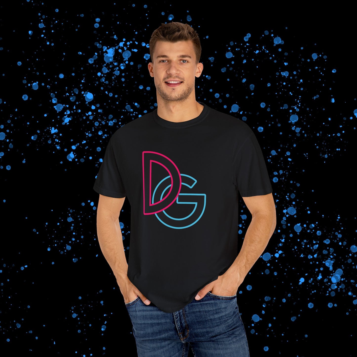 DG - T-shirt: Relaxed fit with DG logo with blue and pink border in front and DolciGucce writing on the back