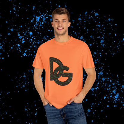 DG - T-shirt: Relaxed fit with cut out DG logo in front with leaves and DolciGucce writing on the back