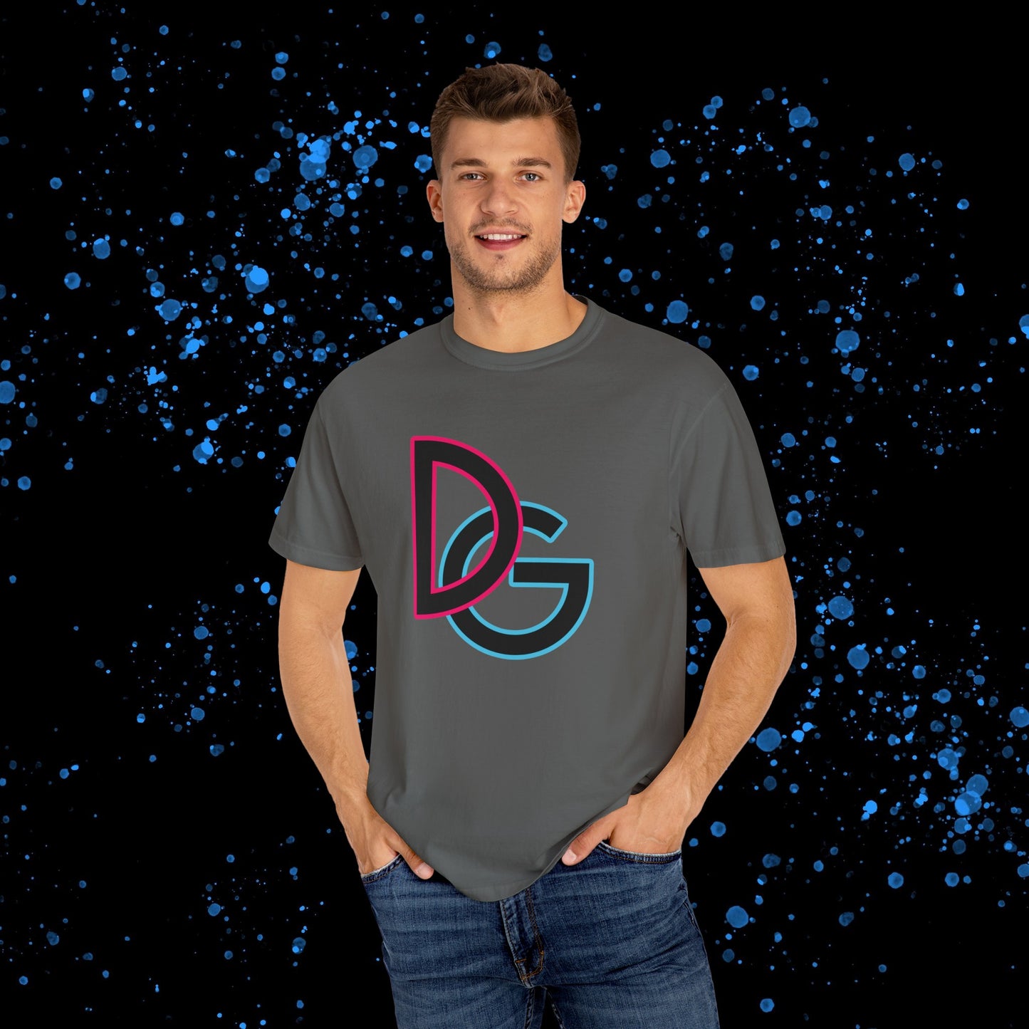 DG - T-shirt: Relaxed fit with DG logo with blue and pink border in front and DolciGucce writing on the back