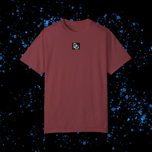 DG - T-shirt: Relaxed fit with a drop of red