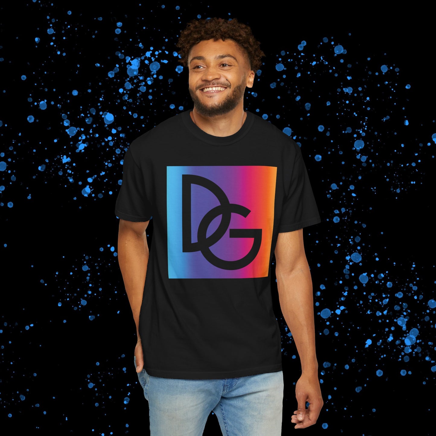 DG - T-shirt: Relaxed fit DG logo with gradient background in front