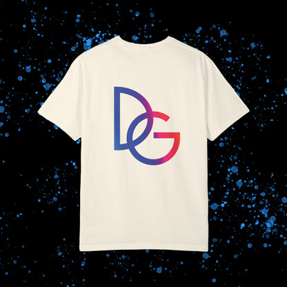 DG - T-shirt: Relaxed fit splash of blue and red