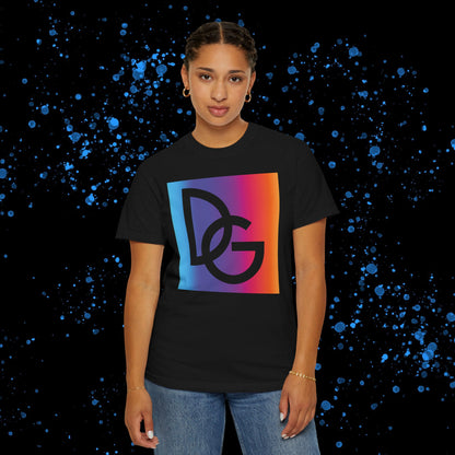 DG - T-shirt: Relaxed fit DG logo with gradient background in front