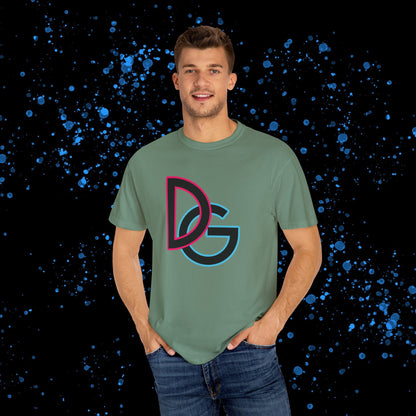 DG - T-shirt: Relaxed fit with DG logo with blue and pink border in front and DolciGucce writing on the back