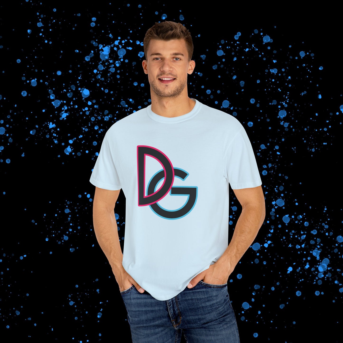 DG - T-shirt: Relaxed fit with DG logo with blue and pink border in front and DolciGucce writing on the back