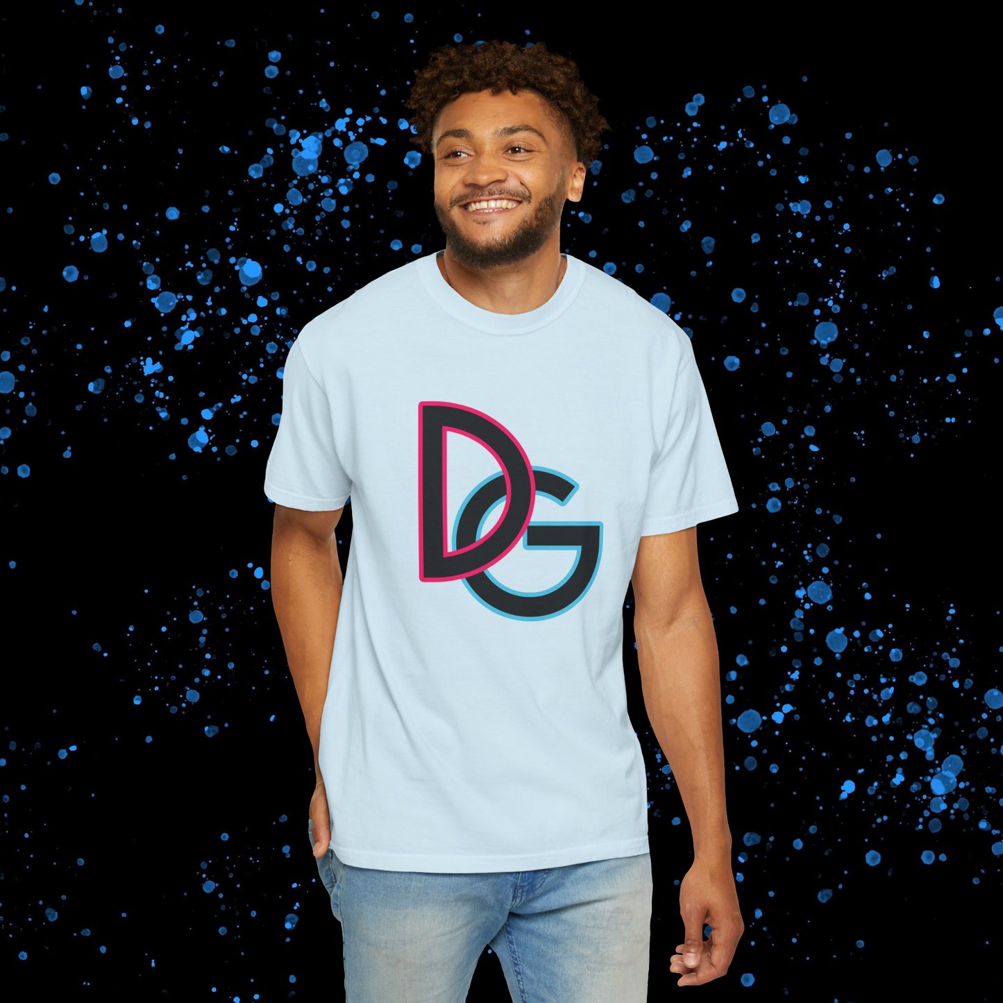 DG - T-shirt: Relaxed fit with DG logo with blue and pink border in front and DolciGucce writing on the back