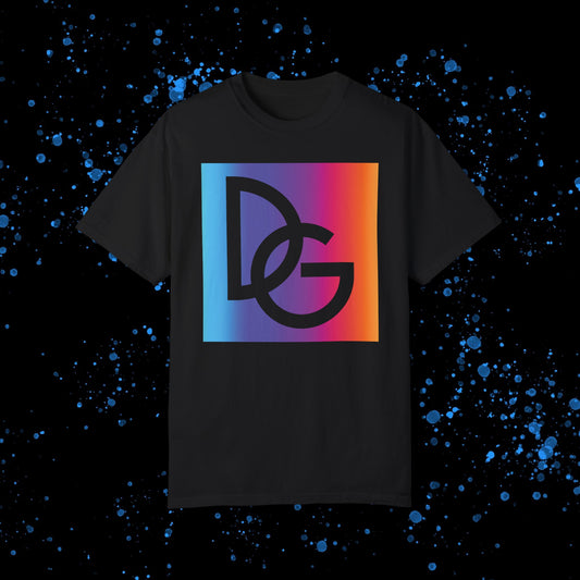 DG - T-shirt: Relaxed fit DG logo with gradient background in front