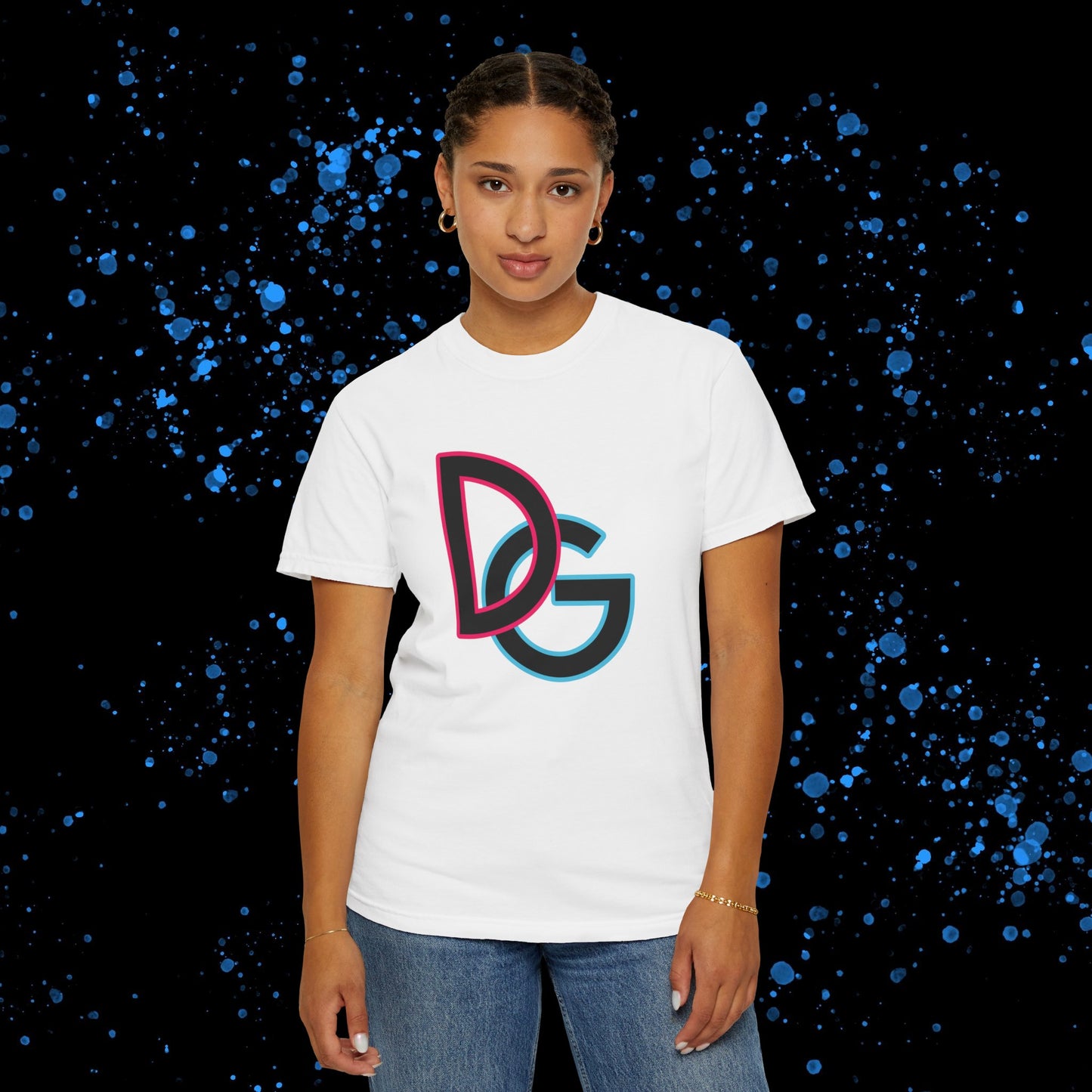 DG - T-shirt: Relaxed fit with DG logo with blue and pink border in front and DolciGucce writing on the back