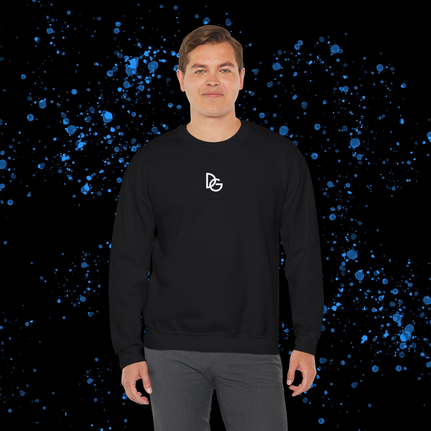 DG - Sweatshirt: Small DG logo embroidered